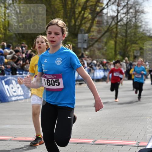 12.04.2026 - 45. Internationalen Wilhelmsburger Insellauf J. Mangold http://msf.ph/oto/9523884 12.04.2026 14:49:17 Ziel 385, 371, 433, 487, 887, 73, 1805, 591, 1043, 101, 1063, 1048, 601 meine-sportfotos.de