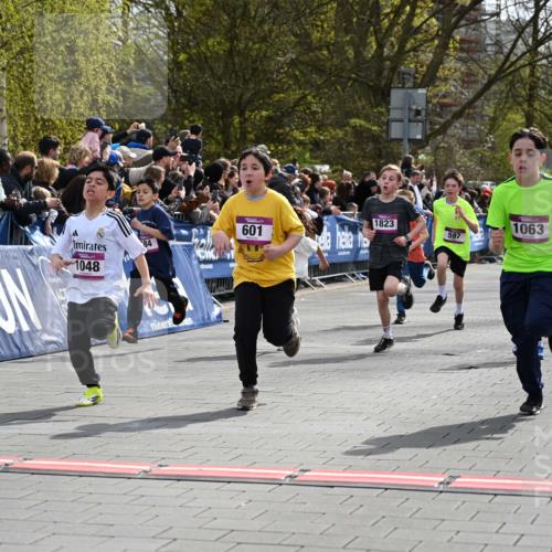 12.04.2026 - 45. Internationalen Wilhelmsburger Insellauf J. Mangold http://msf.ph/oto/9523897 12.04.2026 14:49:21 Ziel 1043, 101, 1063, 1048, 601, 418, 684, 597, 1823, 375, 2 meine-sportfotos.de
