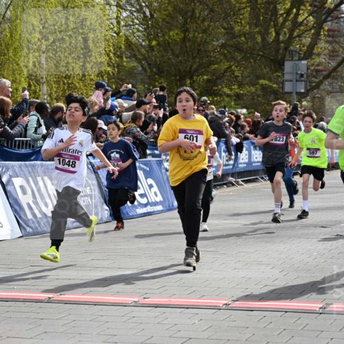 12.04.2026 - 45. Internationalen Wilhelmsburger Insellauf J. Mangold http://msf.ph/oto/9523899 12.04.2026 14:49:21 Ziel 1043, 101, 1063, 1048, 601, 418, 684, 597, 1823, 375, 2 meine-sportfotos.de