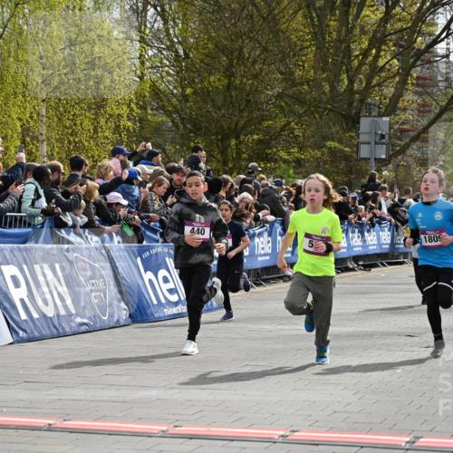 12.04.2026 - 45. Internationalen Wilhelmsburger Insellauf J. Mangold http://msf.ph/oto/9523965 12.04.2026 14:49:32 Ziel 855, 897, 353, 666, 1827, 378, 17, 501, 586, 1809, 440, 881, 348, 602, 627 meine-sportfotos.de