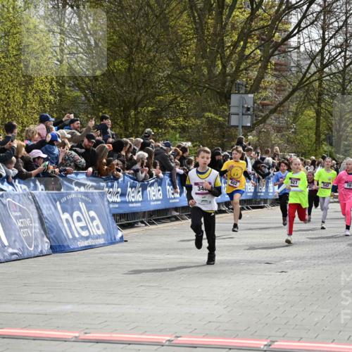 12.04.2026 - 45. Internationalen Wilhelmsburger Insellauf J. Mangold http://msf.ph/oto/9523976 12.04.2026 14:49:34 Ziel 17, 501, 586, 1809, 440, 881, 348, 602, 627, 458, 161, 542, 1842, 894 meine-sportfotos.de