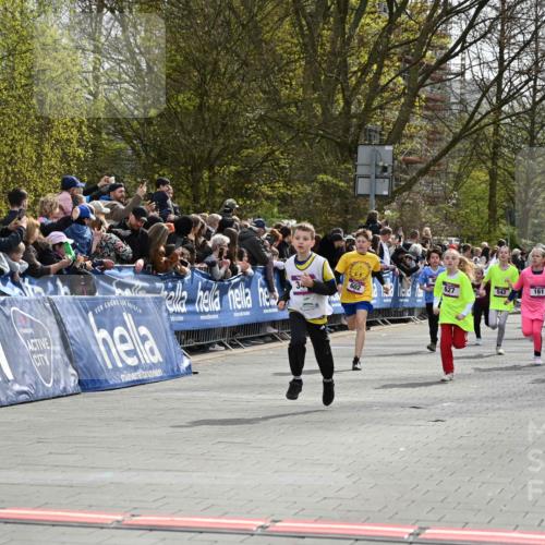 12.04.2026 - 45. Internationalen Wilhelmsburger Insellauf J. Mangold http://msf.ph/oto/9523977 12.04.2026 14:49:34 Ziel 17, 501, 586, 1809, 440, 881, 348, 602, 627, 458, 161, 542, 1842, 894 meine-sportfotos.de