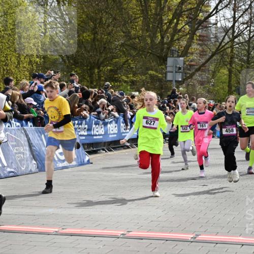 12.04.2026 - 45. Internationalen Wilhelmsburger Insellauf J. Mangold http://msf.ph/oto/9523979 12.04.2026 14:49:36 Ziel 586, 1809, 440, 881, 348, 602, 627, 458, 161, 542, 1842, 894, 882, 652, 1818, 867 meine-sportfotos.de
