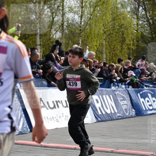 12.04.2026 - 45. Internationalen Wilhelmsburger Insellauf J. Mangold http://msf.ph/oto/9524072 12.04.2026 14:49:51 Ziel 497, 1808, 406, 1811, 367, 1830, 1848, 439, 389, 1821 meine-sportfotos.de