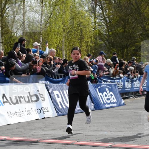 12.04.2026 - 45. Internationalen Wilhelmsburger Insellauf J. Mangold http://msf.ph/oto/9524086 12.04.2026 14:49:54 Ziel 1848, 439, 389, 1821, 857, 872, 402, 451, 608, 466, 878, 849, 861 meine-sportfotos.de