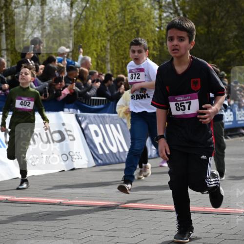 12.04.2026 - 45. Internationalen Wilhelmsburger Insellauf J. Mangold http://msf.ph/oto/9524093 12.04.2026 14:49:57 Ziel 389, 1821, 857, 872, 402, 451, 608, 466, 878, 849, 861, 875, 572, 336, 1036, 1847, 400 meine-sportfotos.de