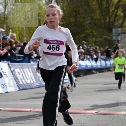 12.04.2026 - 45. Internationalen Wilhelmsburger Insellauf J. Mangold http://msf.ph/oto/9524106 12.04.2026 14:49:58 Ziel 1821, 857, 872, 402, 451, 608, 466, 878, 849, 861, 875, 572, 336, 1036, 1847, 400, 672 meine-sportfotos.de