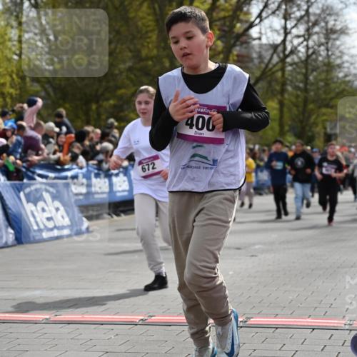 12.04.2026 - 45. Internationalen Wilhelmsburger Insellauf J. Mangold http://msf.ph/oto/9524124 12.04.2026 14:50:02 Ziel 466, 878, 849, 861, 875, 572, 336, 1036, 1847, 400, 672, 368, 898, 1039, 901, 131 meine-sportfotos.de