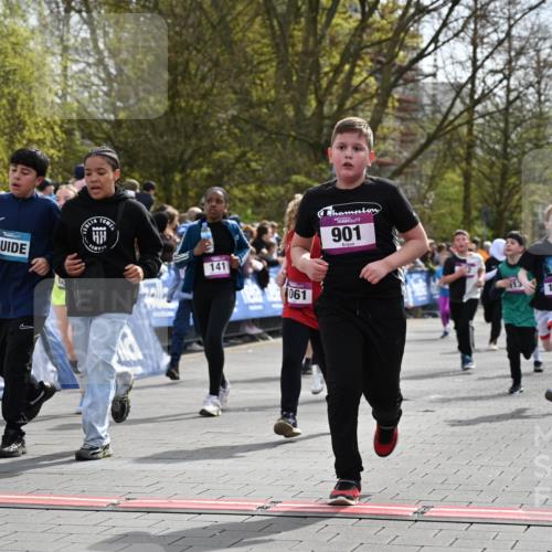 12.04.2026 - 45. Internationalen Wilhelmsburger Insellauf J. Mangold http://msf.ph/oto/9524143 12.04.2026 14:50:06 Ziel 672, 368, 898, 1039, 901, 131, 1061, 624, 1825, 141, 164, 113, 1845, 1849, 1810, 352, 902, 1814, 860 meine-sportfotos.de