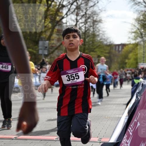 12.04.2026 - 45. Internationalen Wilhelmsburger Insellauf J. Mangold http://msf.ph/oto/9524178 12.04.2026 14:50:13 Ziel 1849, 1810, 352, 902, 1814, 860, 854, 885, 1801, 138, 355, 856, 1038, 516, 445, 395, 600, 168, 396, 871, 173, 369, 21, 403, 398, 1064 meine-sportfotos.de