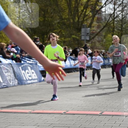 12.04.2026 - 45. Internationalen Wilhelmsburger Insellauf J. Mangold http://msf.ph/oto/9524214 12.04.2026 14:50:20 Ziel 173, 369, 21, 403, 398, 1064, 667, 661, 1829, 561, 469, 397, 393, 376, 890, 500, 1037, 335 meine-sportfotos.de
