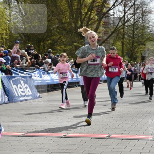12.04.2026 - 45. Internationalen Wilhelmsburger Insellauf J. Mangold http://msf.ph/oto/9524220 12.04.2026 14:50:20 Ziel 173, 369, 21, 403, 398, 1064, 667, 661, 1829, 561, 469, 397, 393, 376, 890, 500, 1037, 335 meine-sportfotos.de