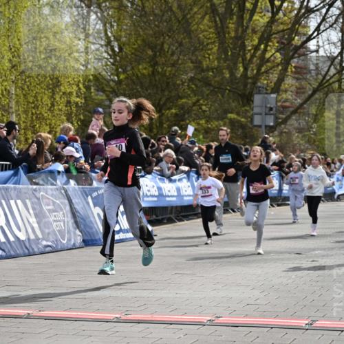 12.04.2026 - 45. Internationalen Wilhelmsburger Insellauf J. Mangold http://msf.ph/oto/9524267 12.04.2026 14:50:28 Ziel 1037, 335, 370, 345, 429, 905, 461, 475, 859, 1840, 504, 333, 391, 407, 883, 452 meine-sportfotos.de