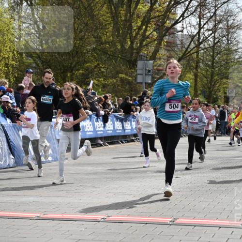 12.04.2026 - 45. Internationalen Wilhelmsburger Insellauf J. Mangold http://msf.ph/oto/9524271 12.04.2026 14:50:29 Ziel 370, 345, 429, 905, 461, 475, 859, 1840, 504, 333, 391, 407, 883, 452, 1834, 491 meine-sportfotos.de