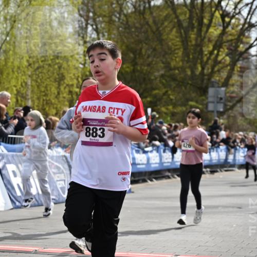 12.04.2026 - 45. Internationalen Wilhelmsburger Insellauf J. Mangold http://msf.ph/oto/9524283 12.04.2026 14:50:32 Ziel 1840, 504, 333, 391, 407, 883, 452, 1834, 491, 426, 392, 880, 151, 1035 meine-sportfotos.de
