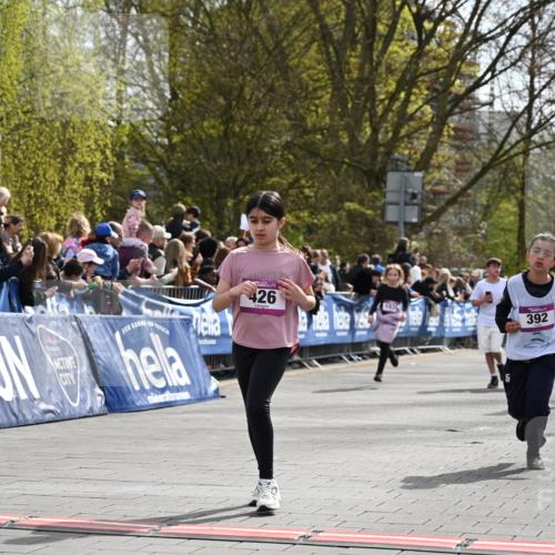12.04.2026 - 45. Internationalen Wilhelmsburger Insellauf J. Mangold http://msf.ph/oto/9524286 12.04.2026 14:50:33 Ziel 1840, 504, 333, 391, 407, 883, 452, 1834, 491, 426, 392, 880, 151, 1035 meine-sportfotos.de