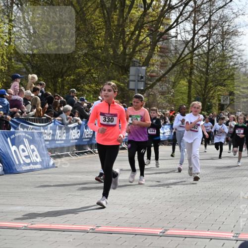 12.04.2026 - 45. Internationalen Wilhelmsburger Insellauf J. Mangold http://msf.ph/oto/9524306 12.04.2026 14:50:37 Ziel 1834, 491, 426, 392, 880, 151, 1035, 330, 362, 865, 1844, 98, 22 meine-sportfotos.de