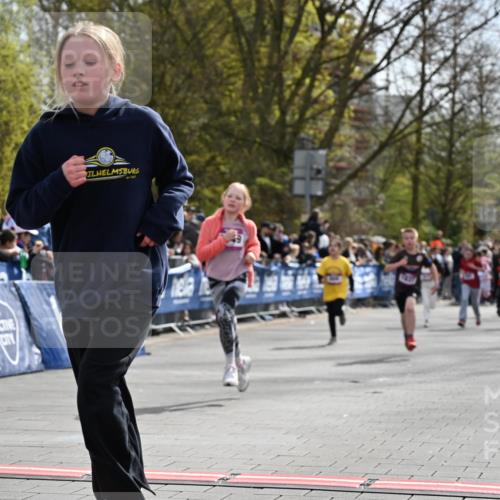 12.04.2026 - 45. Internationalen Wilhelmsburger Insellauf J. Mangold http://msf.ph/oto/9524339 12.04.2026 14:50:44 Ziel 1844, 98, 22, 654, 420, 877, 1049, 1837, 609, 331 meine-sportfotos.de
