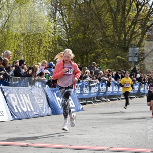 12.04.2026 - 45. Internationalen Wilhelmsburger Insellauf J. Mangold http://msf.ph/oto/9524343 12.04.2026 14:50:44 Ziel 1844, 98, 22, 654, 420, 877, 1049, 1837, 609, 331 meine-sportfotos.de