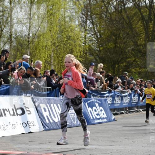 12.04.2026 - 45. Internationalen Wilhelmsburger Insellauf J. Mangold http://msf.ph/oto/9524347 12.04.2026 14:50:45 Ziel 98, 22, 654, 420, 877, 1049, 1837, 609, 331, 626, 895, 357 meine-sportfotos.de