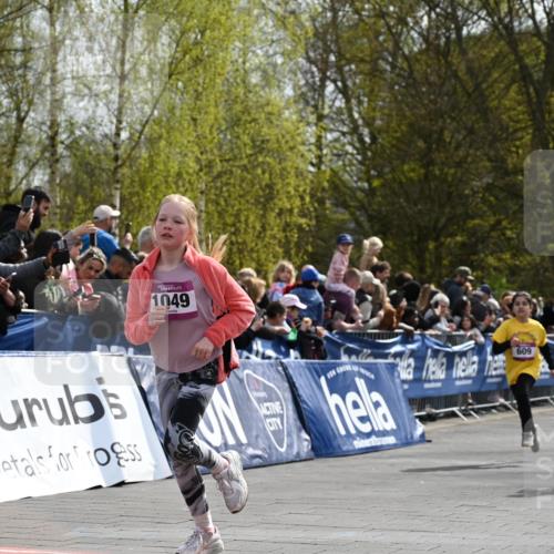 12.04.2026 - 45. Internationalen Wilhelmsburger Insellauf J. Mangold http://msf.ph/oto/9524350 12.04.2026 14:50:45 Ziel 98, 22, 654, 420, 877, 1049, 1837, 609, 331, 626, 895, 357 meine-sportfotos.de