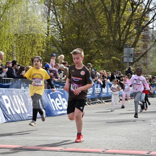 12.04.2026 - 45. Internationalen Wilhelmsburger Insellauf J. Mangold http://msf.ph/oto/9524356 12.04.2026 14:50:46 Ziel 654, 420, 877, 1049, 1837, 609, 331, 626, 895, 357, 889, 408, 351 meine-sportfotos.de