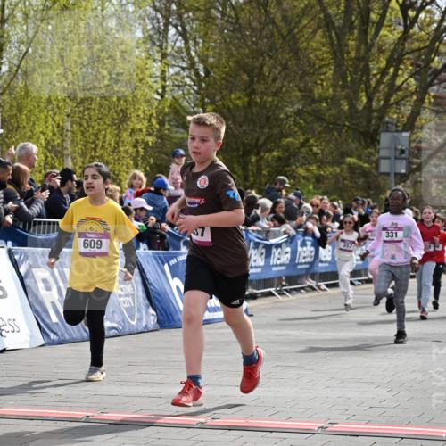 12.04.2026 - 45. Internationalen Wilhelmsburger Insellauf J. Mangold http://msf.ph/oto/9524358 12.04.2026 14:50:46 Ziel 654, 420, 877, 1049, 1837, 609, 331, 626, 895, 357, 889, 408, 351 meine-sportfotos.de