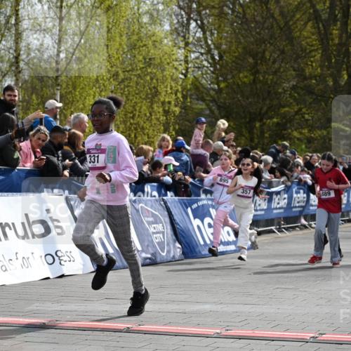 12.04.2026 - 45. Internationalen Wilhelmsburger Insellauf J. Mangold http://msf.ph/oto/9524367 12.04.2026 14:50:48 Ziel 1049, 1837, 609, 331, 626, 895, 357, 889, 408, 351, 893, 455 meine-sportfotos.de