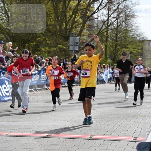 12.04.2026 - 45. Internationalen Wilhelmsburger Insellauf J. Mangold http://msf.ph/oto/9524371 12.04.2026 14:50:49 Ziel 1837, 609, 331, 626, 895, 357, 889, 408, 351, 893, 455, 388 meine-sportfotos.de