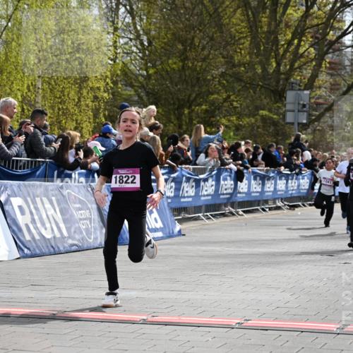 12.04.2026 - 45. Internationalen Wilhelmsburger Insellauf J. Mangold http://msf.ph/oto/9524410 12.04.2026 14:50:59 Ziel 663, 359, 858, 531, 493, 1822, 495, 1041, 1052, 116 meine-sportfotos.de