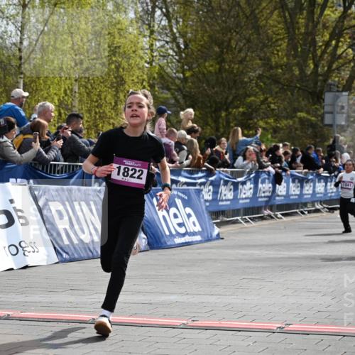 12.04.2026 - 45. Internationalen Wilhelmsburger Insellauf J. Mangold http://msf.ph/oto/9524413 12.04.2026 14:50:59 Ziel 663, 359, 858, 531, 493, 1822, 495, 1041, 1052, 116 meine-sportfotos.de