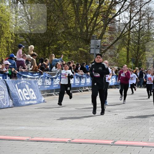 12.04.2026 - 45. Internationalen Wilhelmsburger Insellauf J. Mangold http://msf.ph/oto/9524416 12.04.2026 14:51:00 Ziel 858, 531, 493, 1822, 495, 1041, 1052, 116, 593 meine-sportfotos.de