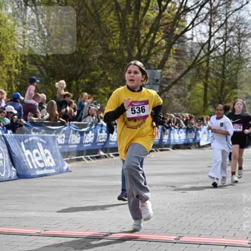 12.04.2026 - 45. Internationalen Wilhelmsburger Insellauf J. Mangold http://msf.ph/oto/9524436 12.04.2026 14:51:06 Ziel 495, 1041, 1052, 116, 593, 1042, 686, 536, 1047, 1074 meine-sportfotos.de