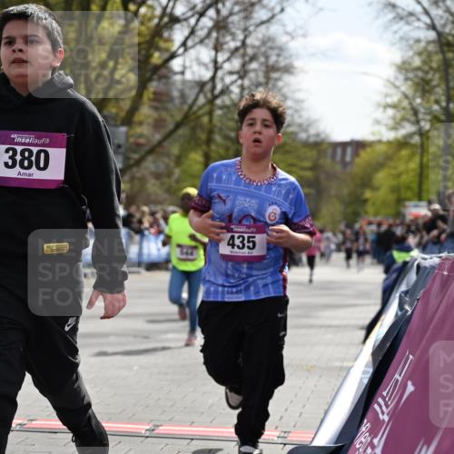 12.04.2026 - 45. Internationalen Wilhelmsburger Insellauf J. Mangold http://msf.ph/oto/9524473 12.04.2026 14:51:15 Ziel 1054, 1843, 380, 435, 1051, 544, 444, 868, 852 meine-sportfotos.de
