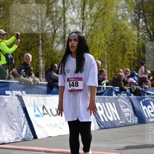 12.04.2026 - 45. Internationalen Wilhelmsburger Insellauf J. Mangold http://msf.ph/oto/9524556 12.04.2026 14:51:34 Ziel 390, 399, 884, 648, 1071, 523, 363 meine-sportfotos.de