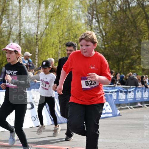 12.04.2026 - 45. Internationalen Wilhelmsburger Insellauf J. Mangold http://msf.ph/oto/9524576 12.04.2026 14:51:39 Ziel 1071, 523, 363, 342, 505 meine-sportfotos.de