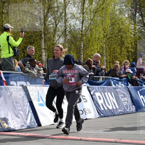12.04.2026 - 45. Internationalen Wilhelmsburger Insellauf J. Mangold http://msf.ph/oto/9524616 12.04.2026 14:51:51 Ziel 394 meine-sportfotos.de