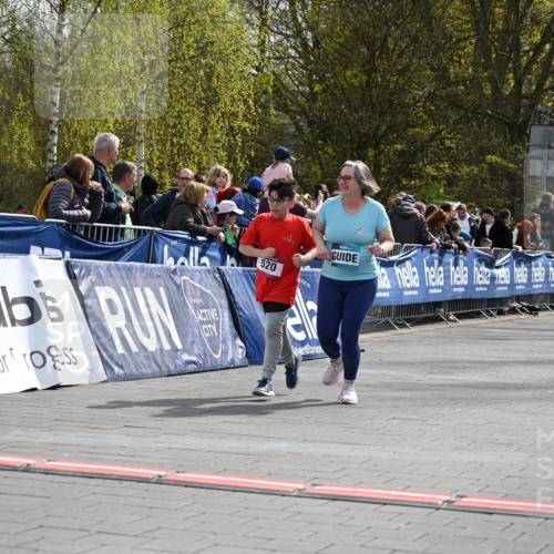 12.04.2026 - 45. Internationalen Wilhelmsburger Insellauf J. Mangold http://msf.ph/oto/9524622 12.04.2026 14:51:59 Ziel 520, 350, 892, 490 meine-sportfotos.de