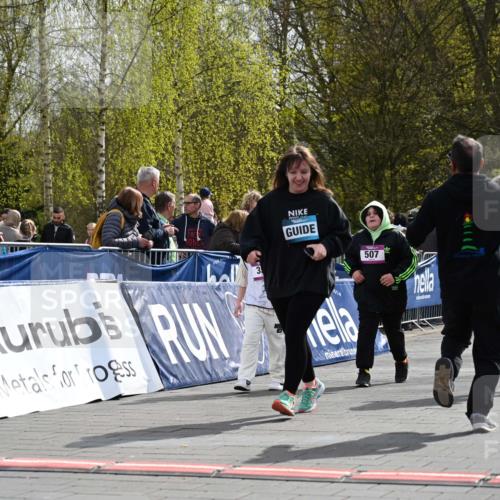 12.04.2026 - 45. Internationalen Wilhelmsburger Insellauf J. Mangold http://msf.ph/oto/9524695 12.04.2026 14:52:23 Ziel 581, 570, 354, 507 meine-sportfotos.de
