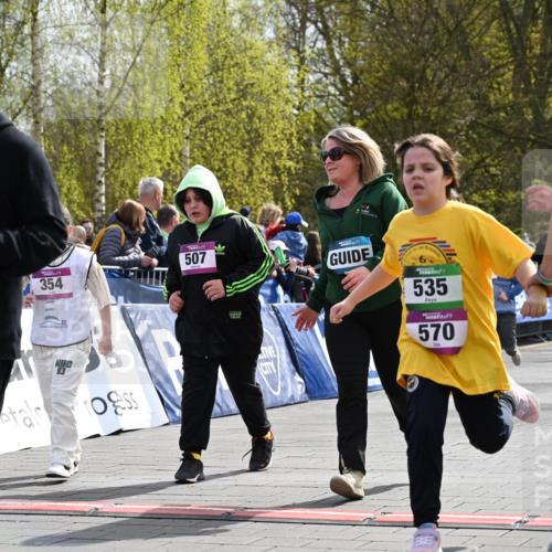 12.04.2026 - 45. Internationalen Wilhelmsburger Insellauf J. Mangold http://msf.ph/oto/9524702 12.04.2026 14:52:25 Ziel 570, 354, 507, 498 meine-sportfotos.de