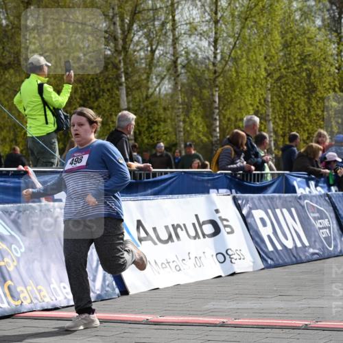 12.04.2026 - 45. Internationalen Wilhelmsburger Insellauf J. Mangold http://msf.ph/oto/9524720 12.04.2026 14:52:29 Ziel 570, 354, 507, 498 meine-sportfotos.de