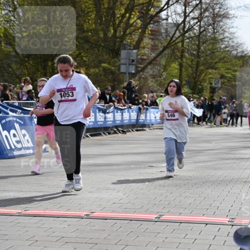 12.04.2026 - 45. Internationalen Wilhelmsburger Insellauf J. Mangold http://msf.ph/oto/9524729 12.04.2026 14:52:38 Ziel 1053, 546, 1803 meine-sportfotos.de