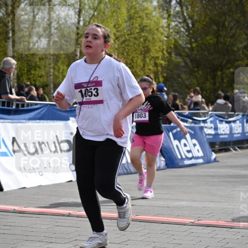 12.04.2026 - 45. Internationalen Wilhelmsburger Insellauf J. Mangold http://msf.ph/oto/9524738 12.04.2026 14:52:39 Ziel 1053, 546, 1803 meine-sportfotos.de