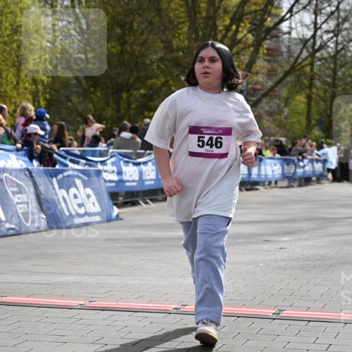 12.04.2026 - 45. Internationalen Wilhelmsburger Insellauf J. Mangold http://msf.ph/oto/9524741 12.04.2026 14:52:40 Ziel 1053, 546, 1803 meine-sportfotos.de