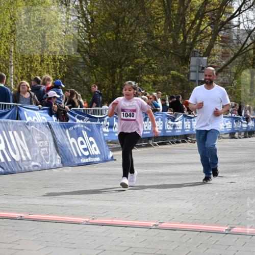 12.04.2026 - 45. Internationalen Wilhelmsburger Insellauf J. Mangold http://msf.ph/oto/9524752 12.04.2026 14:53:01 Ziel 1040, 509 meine-sportfotos.de