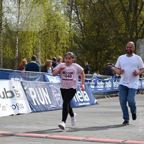 12.04.2026 - 45. Internationalen Wilhelmsburger Insellauf J. Mangold http://msf.ph/oto/9524759 12.04.2026 14:53:01 Ziel 1040, 509 meine-sportfotos.de