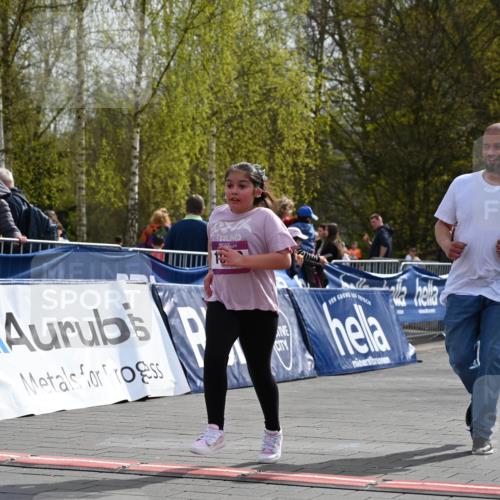 12.04.2026 - 45. Internationalen Wilhelmsburger Insellauf J. Mangold http://msf.ph/oto/9524762 12.04.2026 14:53:02 Ziel 1040, 509 meine-sportfotos.de
