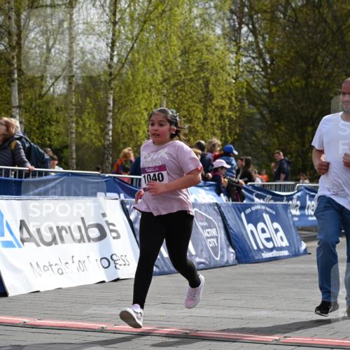 12.04.2026 - 45. Internationalen Wilhelmsburger Insellauf J. Mangold http://msf.ph/oto/9524763 12.04.2026 14:53:02 Ziel 1040, 509 meine-sportfotos.de