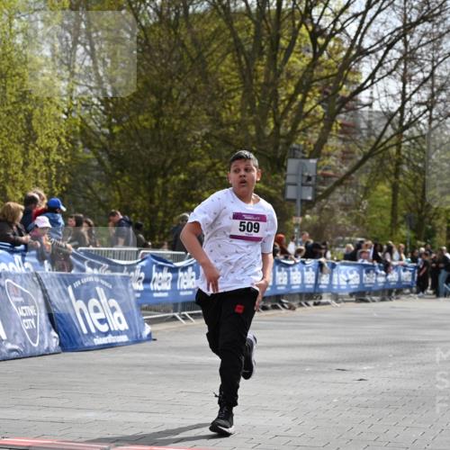 12.04.2026 - 45. Internationalen Wilhelmsburger Insellauf J. Mangold http://msf.ph/oto/9524778 12.04.2026 14:53:05 Ziel 1040, 509 meine-sportfotos.de