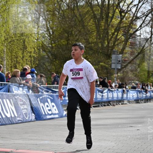 12.04.2026 - 45. Internationalen Wilhelmsburger Insellauf J. Mangold http://msf.ph/oto/9524781 12.04.2026 14:53:05 Ziel 1040, 509 meine-sportfotos.de
